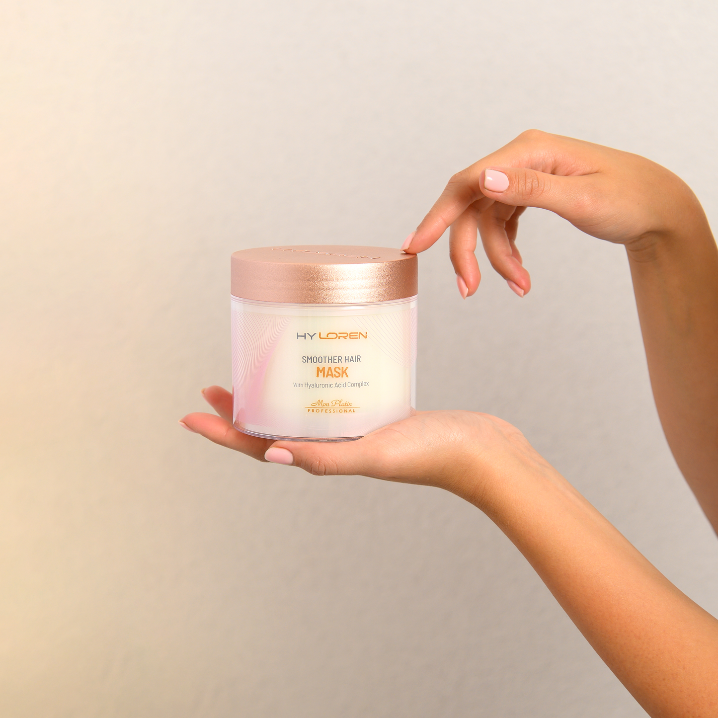 SMOOTHER HAIR ИЗГЛАЖДАЩА И ВЪЗСТАНОВЯВАЩА МАСКА